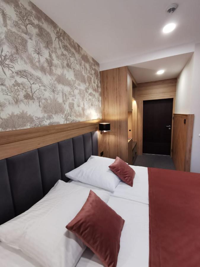 Lesny Dwor Piekarnia Mio Padre Restauracja Mamma Mia Bed & Breakfast Karpacz