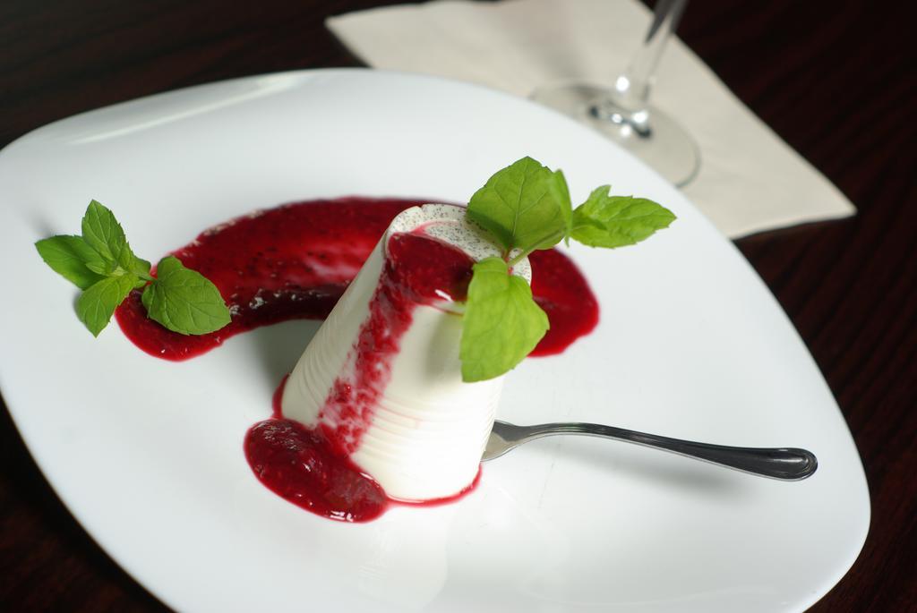 Lesny Dwor Karpacz Piekarnia Mio Padre Restauracja Mamma Mia