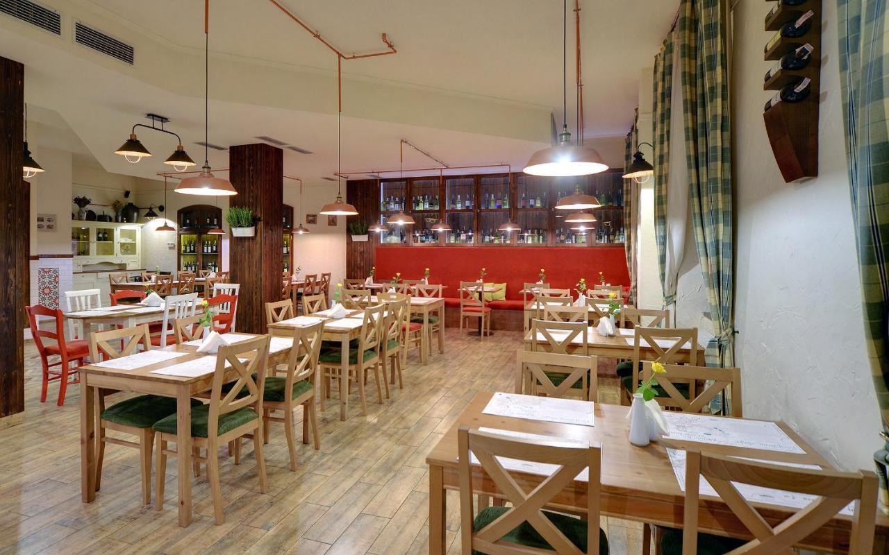 Lesny Dwor Piekarnia Mio Padre Restauracja Mamma Mia Bed & Breakfast