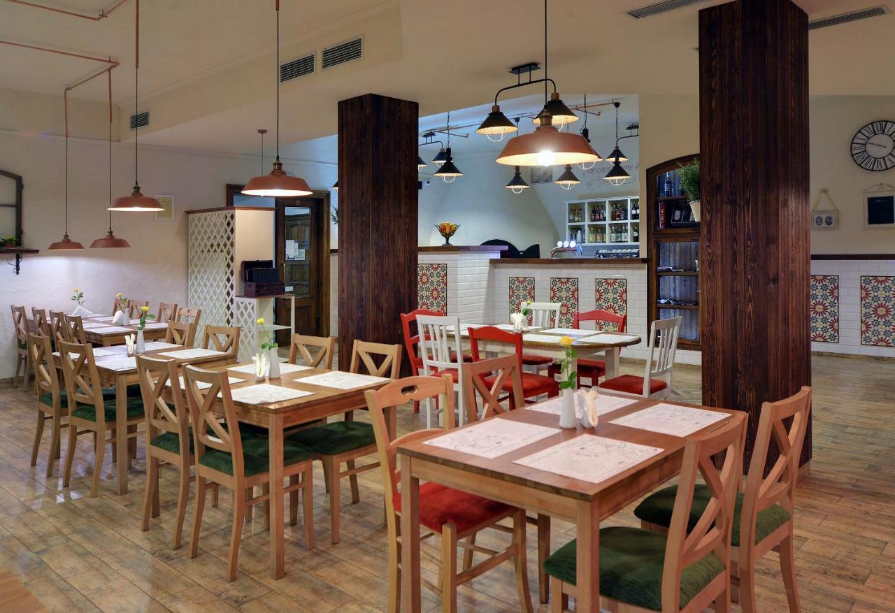 Lesny Dwor Piekarnia Mio Padre Restauracja Mamma Mia * Karpacz